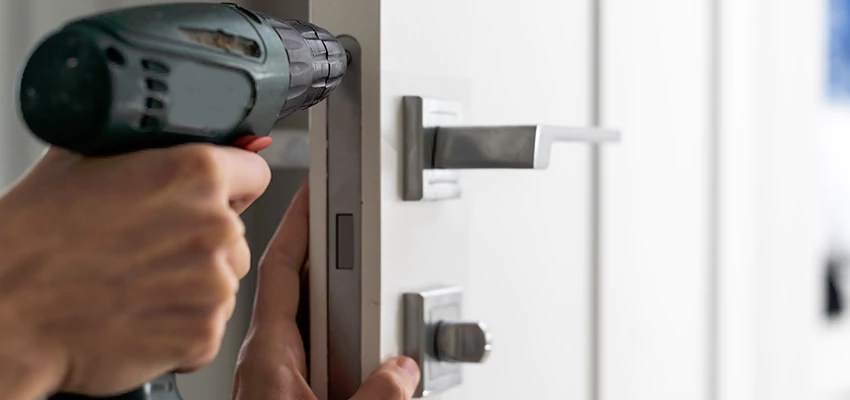 Locksmith For Lock Replacement Near Me in Carpentersville