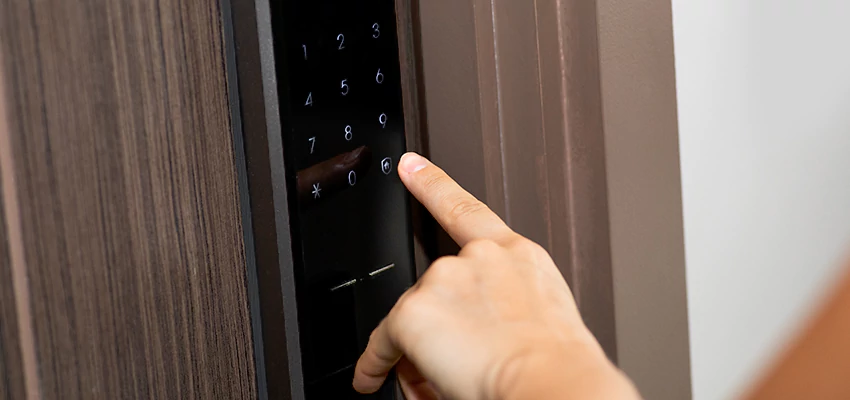 Smart Electric Locks Replacement Services in Carpentersville