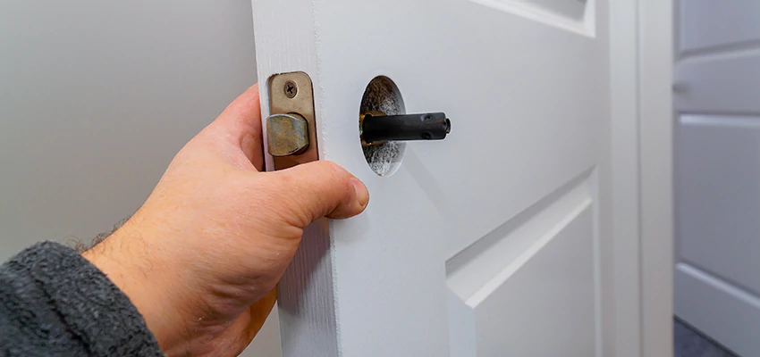 Nighttime Locksmith For Lock Repair in Carpentersville