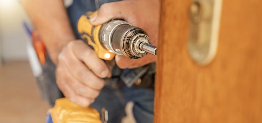 Break-in Door Replacement in Carpentersville