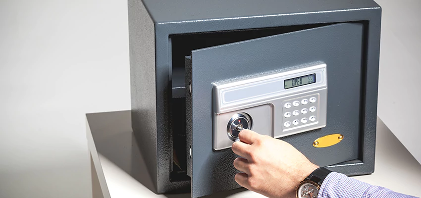 Jewelry Safe Unlocking Service in Carpentersville